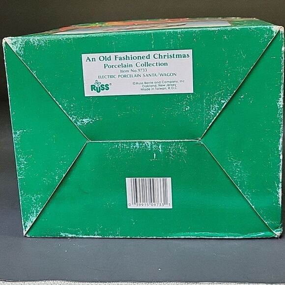 Russ Old Fashioned Christmas Porcelain Collection Electric santa/wagon. - Picture 9 of 9